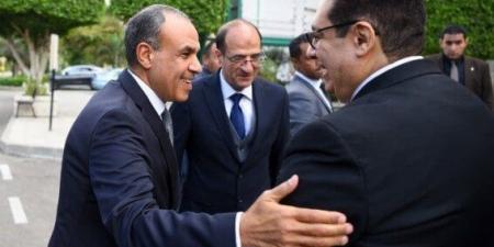 وزير الخارجية يلتقي طلاب كلية الاقتصاد والعلوم السياسية بجامعة القاهرة - المصدر 7