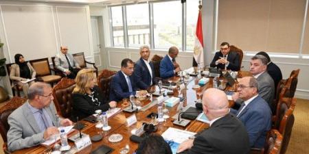 وزير الإسكان يتابع الموقف التنفيذي لمشروعات المرحلة الأولى بمبادرة حياة كريمة - المصدر 7