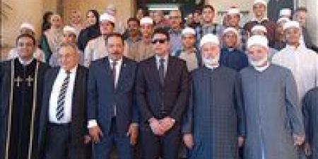 نائب محافظ سوهاج يشهد احتفالية الذكرى الـ18 لتأسيس المنظمة العالمية لخريجي الأزهر الشريف - المصدر 7