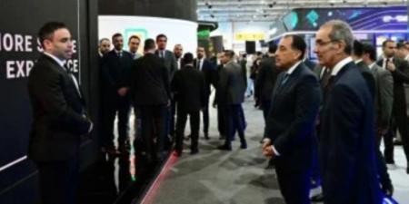 رئيس الوزراء يتفقد أجنحة الجهاز القومي لتنظيم الاتصالات والقومية للبريد - المصدر 7