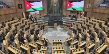 ملف "رفع الرواتب" يتدحرج أمام الحكومة .. هل يجد الطاقم الوزاري مخرجًا؟ - المصدر 7