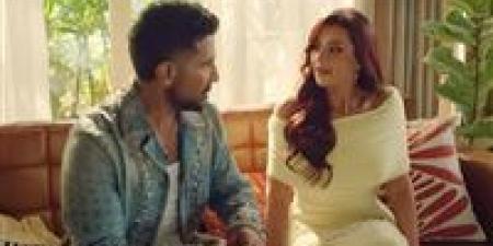 رضوى الشربيني تخطف الأضواء بإعلان أحمد سعد وتتحول إلى مفاجأة الكليب الكوميدية - المصدر 7