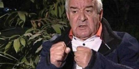 المخرج محمد عبد العزيز لـ «الأسبوع»: تكريمي فى المهرجان «أسعدني».. و«انتبهوا أيها السادة» أهم أفلامي - المصدر 7