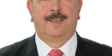 العلم ينهض برجاله… والدكتور أحمد السلمان نموذجٌ يستحق التكريم - المصدر 7