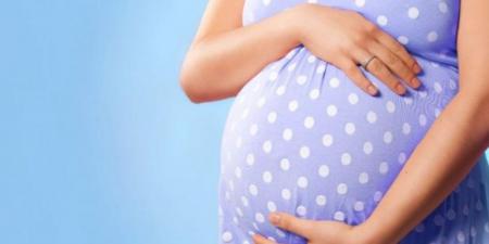 استشارى أمراض نساء يحذر الحوامل من صبغات الشعر ومستحضرات فيتامين A - المصدر 7