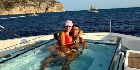 حقيقة شراء رونالدو يختا فخم من تونس - المصدر 7