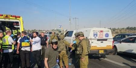 مقتل مستوطن وإصابة 3 آخرين في غوش عتصيون واستشهاد المنفذيْن - المصدر 7