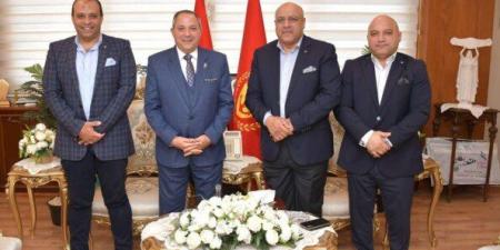 محافظ بورسعيد يبحث تعزيز الفرص الاستثمارية المتاحة بالمحافظة - المصدر 7