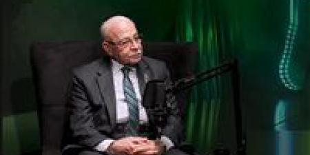 كمال درويش رئيس الزمالك الأسبق: اللي بيحصل في النادي الأهلي مش طبيعي.. والفلوس فيه أكثر من اللازم - المصدر 7