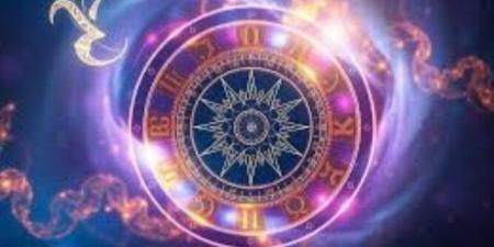 «لا تتسرع في اتحاذ القرارات».. حظك اليوم لمواليد برج السرطان - المصدر 7