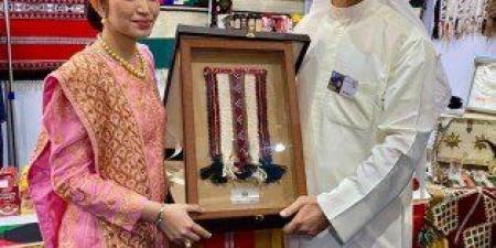 دولة الكويت تشارك في السوق الخيري لنادي النساء الدولي في إندونيسيا - المصدر 7