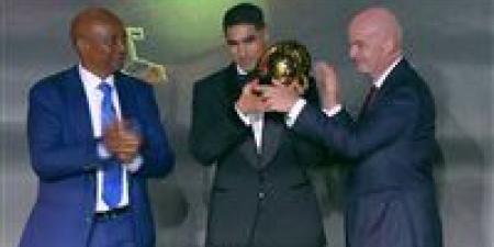 أشرف حكيمي يفوز بجائزة أفضل لاعب في إفريقيا لعام 2025 - المصدر 7