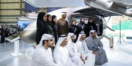 رئيس الدولة يزور فعاليات اليوم الثالث لمعرض دبي للطيران 2025 ويلتقي وزير الدفاع الإيطالي - المصدر 7