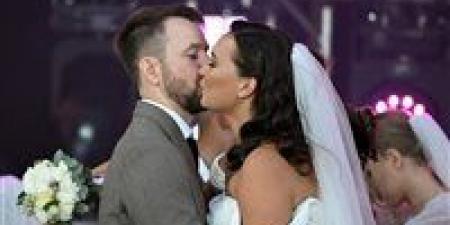 «أقدم من الحب نفسه»… دراسة تكشف تاريخ أول قبلة في العالم ولمن؟ - المصدر 7