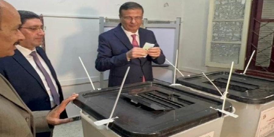 وزير الزراعة يُدلي بصوته في انتخابات مجلس النواب بالإسكندرية - المصدر 7