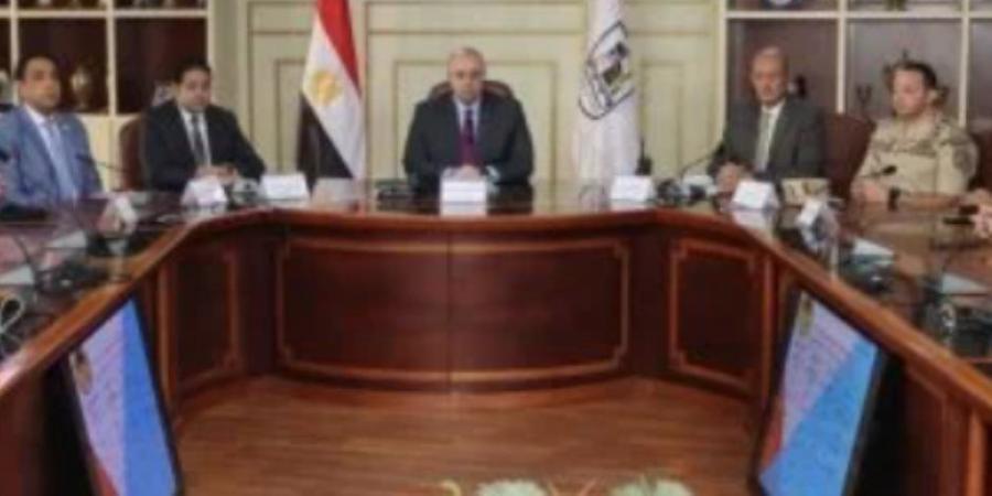 محافظ بنى سويف يتابع فتح لجان التصويت فى اليوم الثانى لانتخابات النواب - المصدر 7