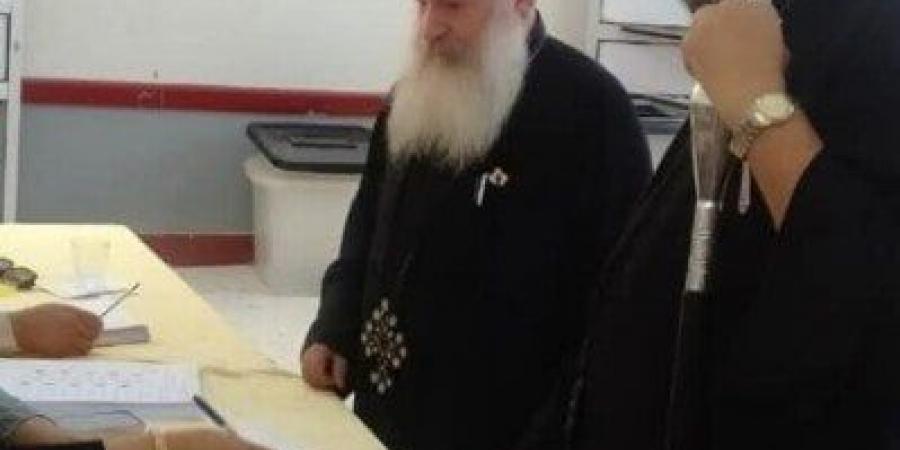 أساقفة الكنيسة يدلون بأصواتهم في المرحلة الأولى من انتخابات مجلس النواب - المصدر 7