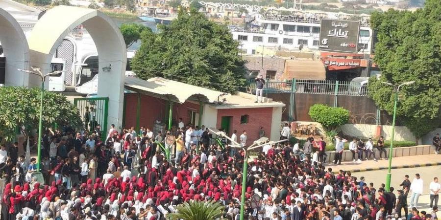 انتخابات النواب.. حشود وإقبال كثيف على التصويت بمركز وبندر سوهاج وجزيرة شندويل - المصدر 7