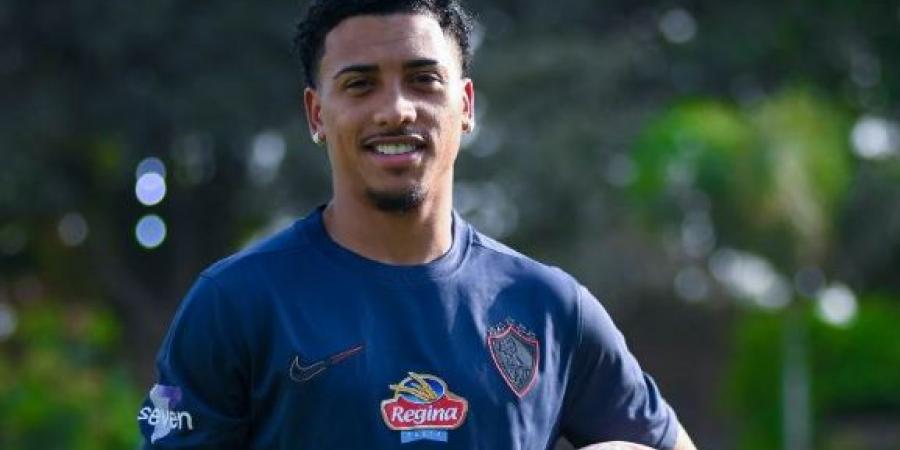 خوان بيزيرا يعتذر عن عدم مصافحته لبعض المسؤولين على منصة التتويج - المصدر 7