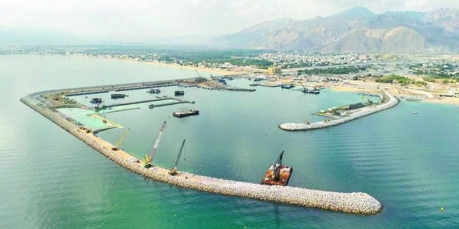 الإطار المالي والاقتصادي..مبادرة عُمانية جديدة لتقليل الاعتماد على النفط والغاز عام 2050 - المصدر 7