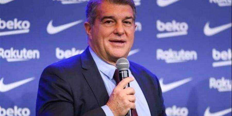 خوان لابورتا: لم أكن أعلم بزيارة ميسي إلى كامب نو.. والعلاقة مع ريال مدريد متوترة لكننا نحافظ على الاحترام - المصدر 7