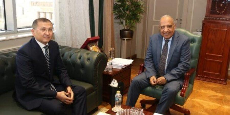 وزير الكهرباء يستقبل سفير أوزبكستان بالقاهرة لبحث سبل دعم وتعزيز التعاون - المصدر 7