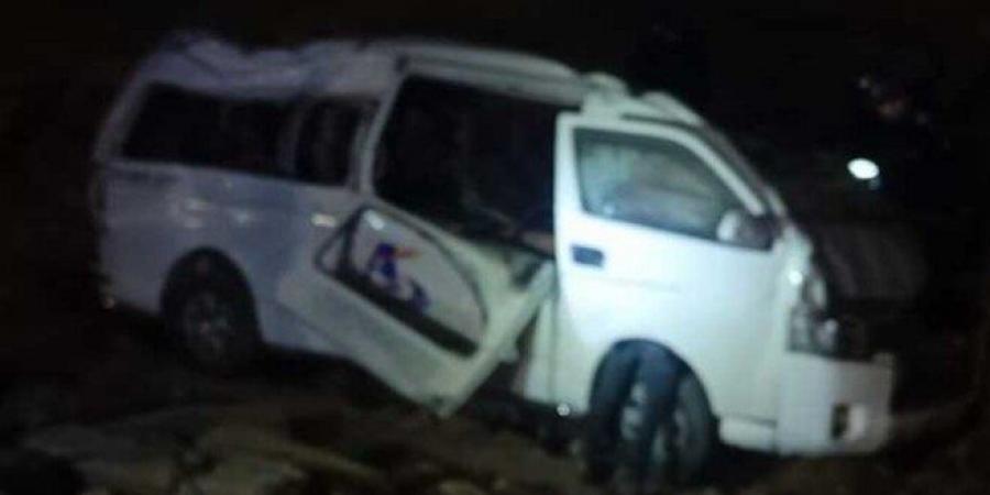 جميعهم من أسيوط.. أسماء مصابي وضحايا حادث انقلاب ميكروباص بصحراوي المنيا - المصدر 7