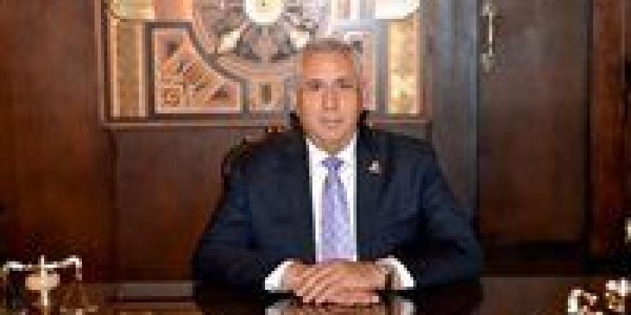 بدعوة من القصير.. قيادات الأحزاب تتقدمها عبدالجواد وبهاء تشارك في مؤتمر الجبهة الوطنية بالغربية - المصدر 7