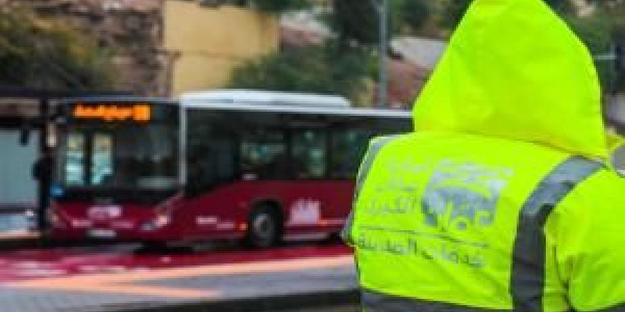 أمانة عمّان: انزلاق حافلة عمومية دون وقوع أضرار بشرية - المصدر 7