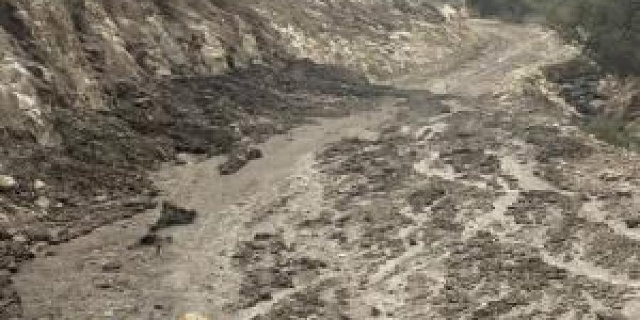 اربد :إعادة فتح طريق ملكا أبو اللوز بعد إغلاقه بسبب الأحوال الجوية - المصدر 7