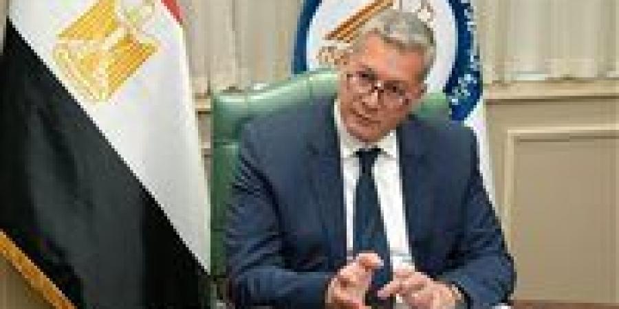 اجتماع حاسم بالبترول| 17 نوفمبر إعلان قرارات جديدة بعد دراسة ملف يضم أكثر من 5 بدلات للعاملين - المصدر 7