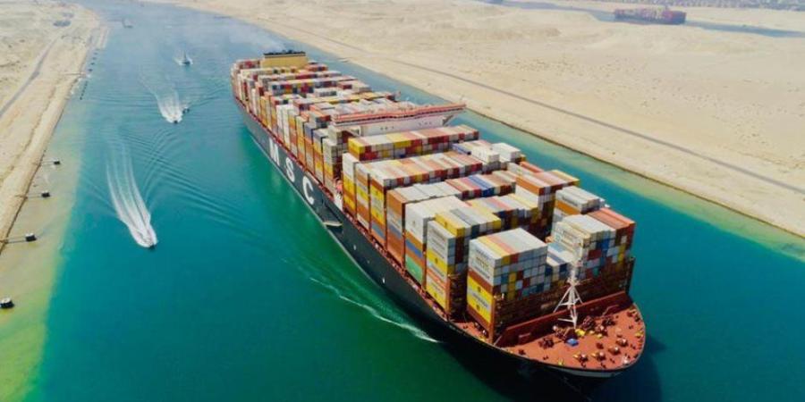 أسامة ربيع: عبور سفن عملاقة من باب المندب إلى قناة السويس يؤكد عودة الأمن للممرات البحرية - المصدر 7