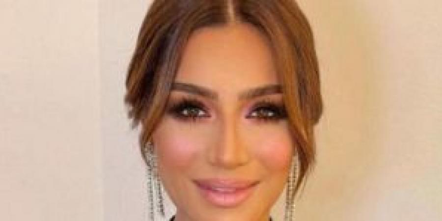 بلاغ يطالب بمنع دخول مايا دياب مصر بسبب دينا الشربيني - المصدر 7