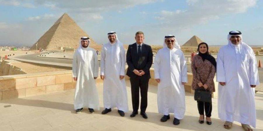 وزير الإعلام البحريني يزور الأهرامات والمتحف المصري الكبير - المصدر 7