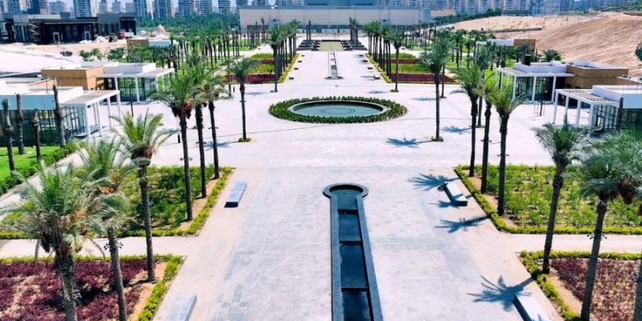وعد المصريين فأوفى.. كيف حول الرئيس السيسي حديقة الفسطاط من مقلب قمامة إلى جنة عالمية - المصدر 7