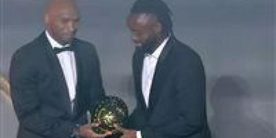فيستون ماييلي هداف بيراميدز يفوز بجائزة أفضل لاعب داخل قارة إفريقيا 2025 - المصدر 7