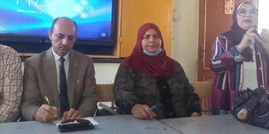 مجمع إعلام الغربية يناقش مخاطر الموروثات الاجتماعية الخاطئة في ندوة توعوية بقطور الثانوية - المصدر 7